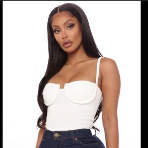 FashionNova cropped bra top sz. S